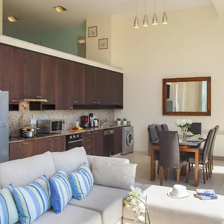 You And Your Family Will Love This Seafront Villa, 1540 Πρωταράς