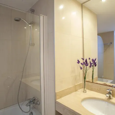 Βίλα You And Your Family Will Love This Seafront Villa, 1540 Πρωταράς