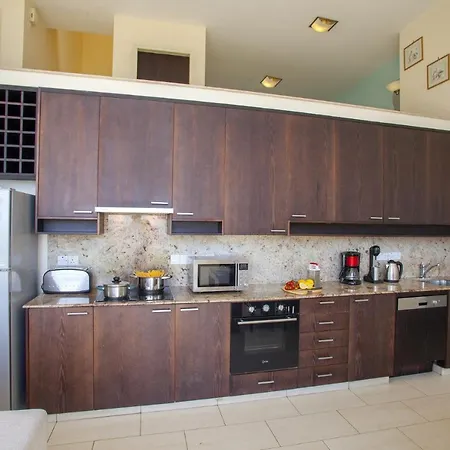 Villa You And Your Family Will Love This Seafront Villa, 1540 Protaras